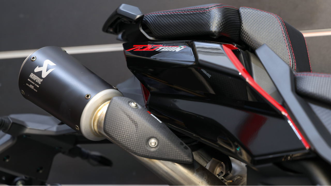 Akrapovič Homologierter Schalldämpfer für <tc>Italjet</tc> Dragster 459
